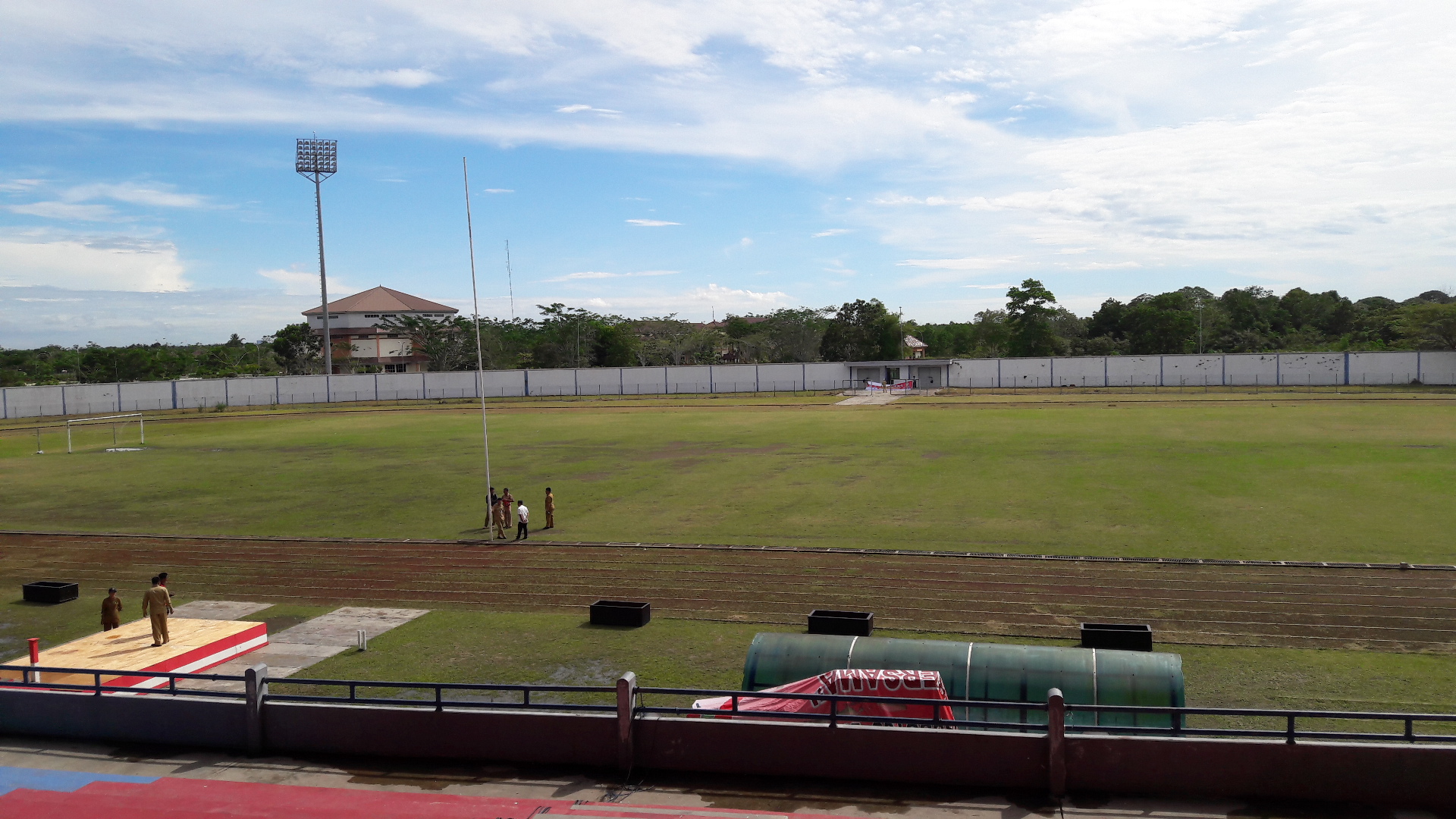 Gambar Stadion Panglima Sentik