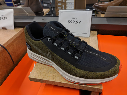 Shoe Store «DSW Designer Shoe Warehouse», reviews and photos, 3704 W Dublin Granville Rd, Columbus, OH 43235, USA