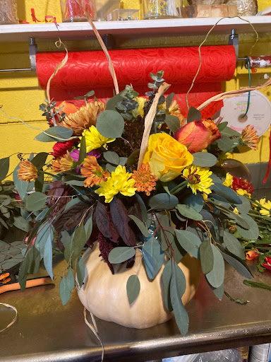 Florist «Genesis Flower And Gift Shop», reviews and photos, 1801 N Garey Ave, Pomona, CA 91767, USA