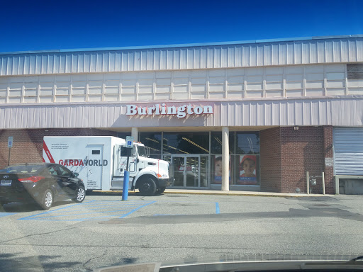 Clothing Store «Burlington Coat Factory», reviews and photos, 196 E Main St, Patchogue, NY 11772, USA