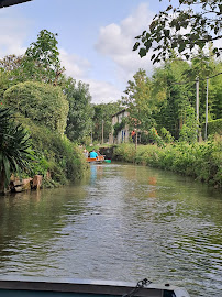 Parc naturel régional du Marais poitevin du Restaurant français Restaurant La Passerelle | Spécialités d'anguilles et galettes à Coulon - n°1