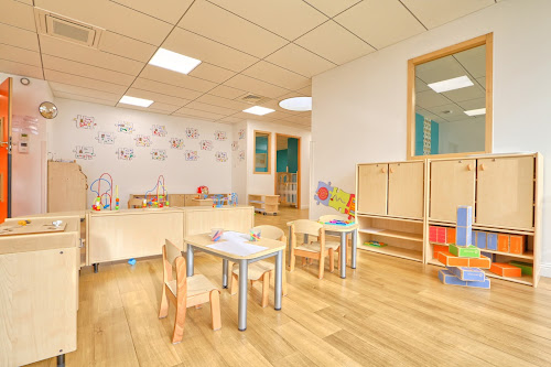 École maternelle Ecole Montessori Bilingue - Les Petites Canailles Neuilly-sur-Seine