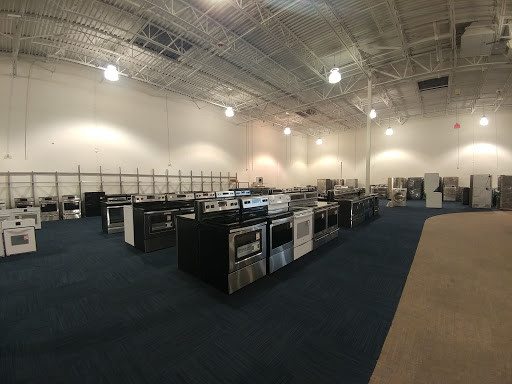 Electronics Store «Best Buy Outlet Store», reviews and photos, 6218 Wood Glen Dr, San Antonio, TX 78244, USA