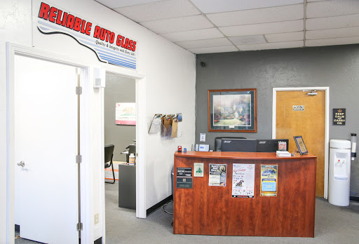 Reliable Auto Glass image