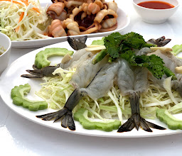 Rub Lom Chom Koh photo