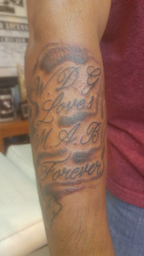 Tattoo Shop «Temptations Tattoo Studio», reviews and photos, 800 W Nob Hill Blvd, Yakima, WA 98902, USA