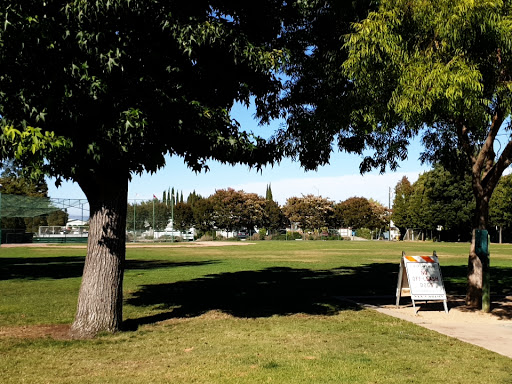 Park «Laureola Park», reviews and photos, 503 Old County Rd, San Carlos, CA 94070, USA