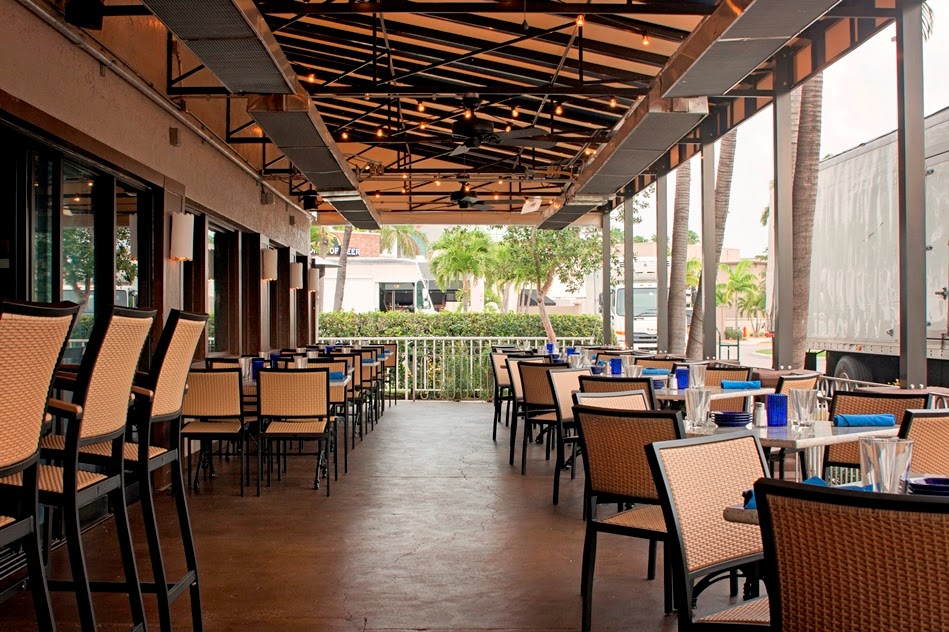 Blue Pointe Oyster Bar & Seafood Grill