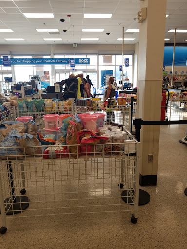 Clothing Store «Ross Dress for Less», reviews and photos, 3201 Eastway Dr, Charlotte, NC 28205, USA