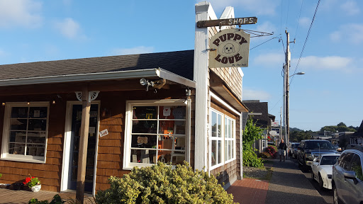 Puppy Love By the Sea, 271 N Hemlock St, Cannon Beach, OR 97110, USA, 