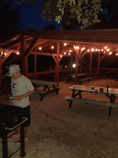 Indoor Lodging «Canyon Lake Cabins and Cottages», reviews and photos, 21400 FM306, Canyon Lake, TX 78133, USA