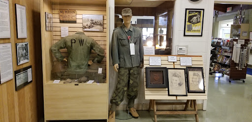 Army museum Warren
