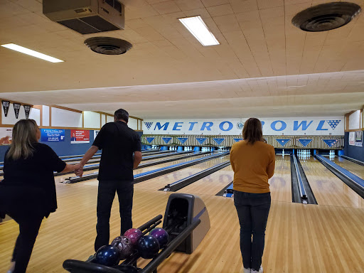 Bowling Alley «Metro Bowl», reviews and photos, 77 Brink St, Crystal Lake, IL 60014, USA