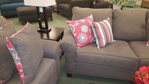 Furniture Store «Raymour & Flanigan Furniture and Mattress Store», reviews and photos, 1450 Clements Bridge Rd, Deptford Township, NJ 08096, USA