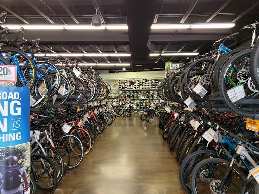 Bicycle Store «Performance Bicycle», reviews and photos, 1300 S Christopher Columbus Blvd, Philadelphia, PA 19147, USA