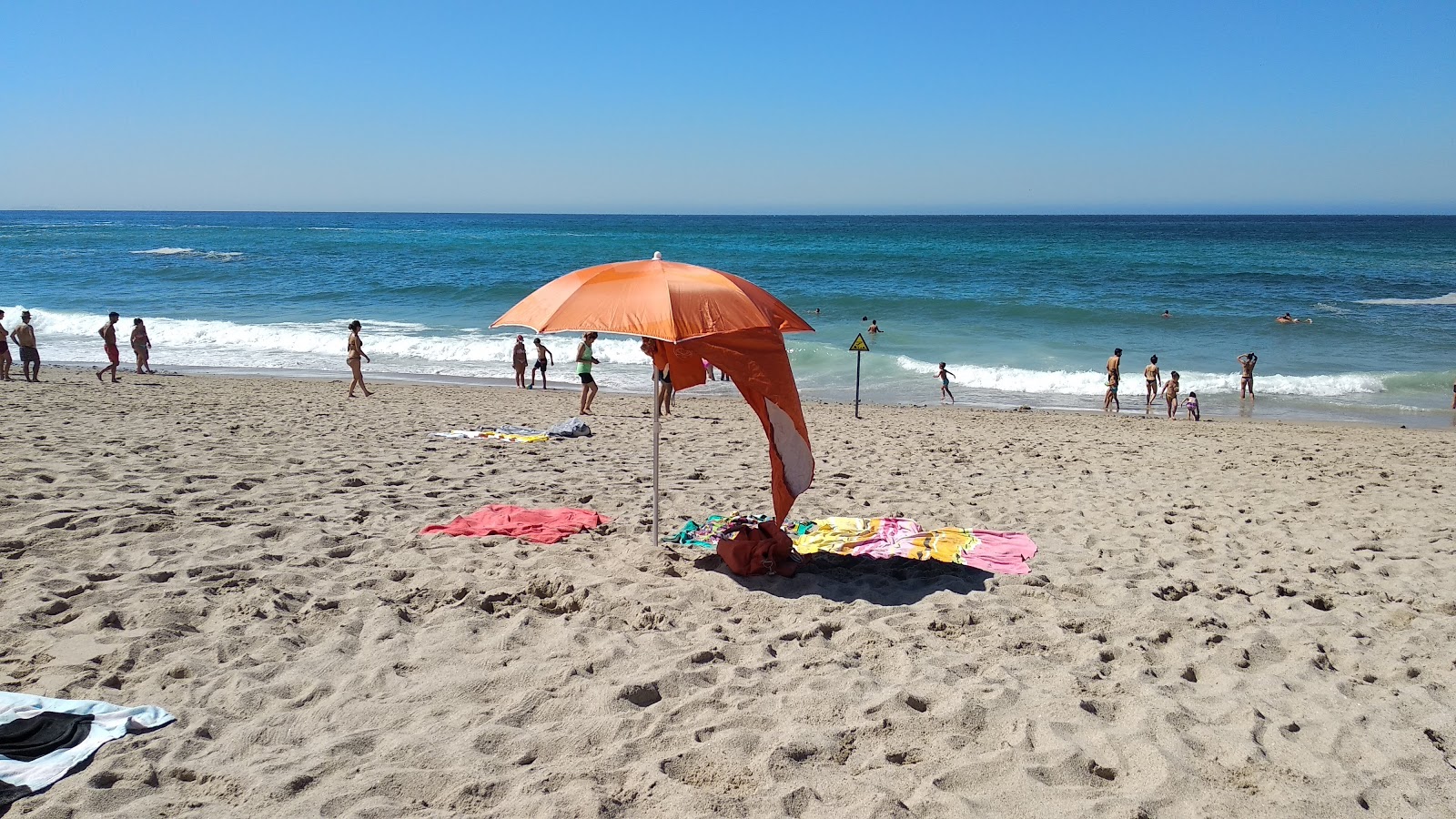Praia de Valcobo的照片 带有宽敞的海湾