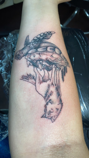 Tattoo Shop «Jinx Proof Tattoo Emporium», reviews and photos, 735 W Walnut St, Johnson City, TN 37604, USA