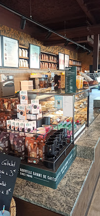 Atmosphère du Café Starbucks Coffee à Saint-Albain - n°9