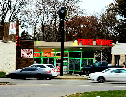 Wine Store «Roseville Liquor Shoppe», reviews and photos, 26760 Gratiot Ave, Roseville, MI 48066, USA