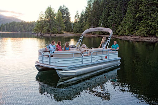 Boat Dealer «Norcal MasterCraft Discovery Bay Mall - Showroom / ProShop», reviews and photos, 1520 Discovery Bay Blvd #200, Discovery Bay, CA 94505, USA