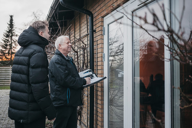 Anmeldelser af David Nielsens Tømrer og Snedkerfirma i Amager Øst - Tømrer