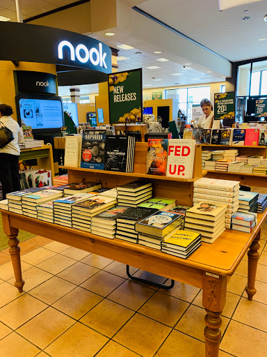 Book Store «Barnes & Noble», reviews and photos, 4801 Concord Pike, Wilmington, DE 19803, USA
