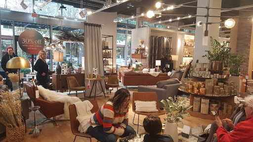 Furniture Store «west elm», reviews and photos, 1201 NW Couch St, Portland, OR 97209, USA