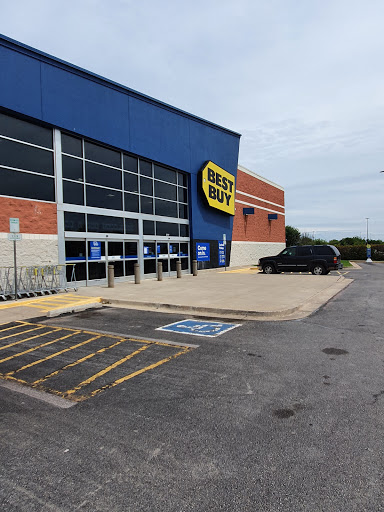 Electronics Store «Best Buy», reviews and photos, 400 26th Ave NW, Norman, OK 73069, USA
