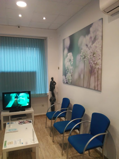 Clínicas Dentales Clindent en Tavernes Blanques, Valencia