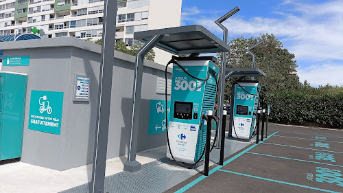 Borne de recharge de véhicules électriques Allego Station de recharge Niort