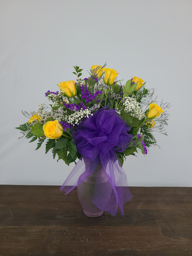 Garden Center «Dees Nursery & Florist», reviews and photos, 69 Atlantic Ave, Oceanside, NY 11572, USA