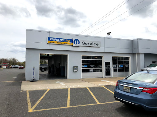 Car Dealer «Lucas Chrysler Jeep Dodge RAM», reviews and photos, 1624 NJ-38, Lumberton, NJ 08048, USA