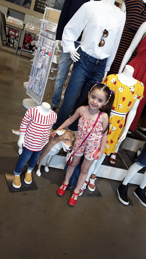 Clothing Store «Old Navy», reviews and photos, 1949 E Camelback Rd, Phoenix, AZ 85016, USA