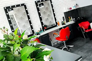 Salon fryzjerski Terii image