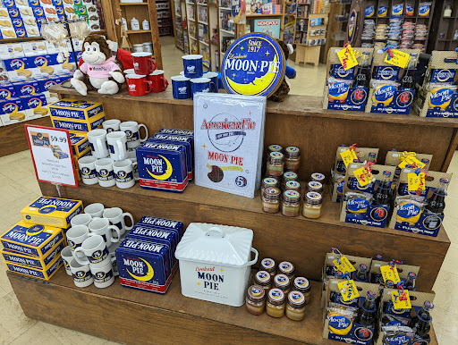 General Store «Moon Pie General Store and Original Book Warehouse», reviews and photos, 3127 Parkway, Pigeon Forge, TN 37863, USA