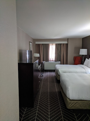 Hotel «Hilton Arlington», reviews and photos, 950 N Stafford St, Arlington, VA 22203, USA