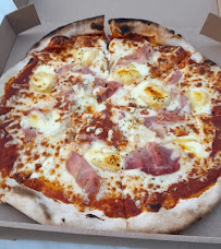 Plats et boissons du Pizzas à emporter Azur Pizza à La Roquette-sur-Var - n°2