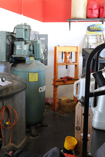 Auto Repair Shop «R & M Auto Repair Xperts», reviews and photos, 3190 E Sunset Rd C, Las Vegas, NV 89120, USA