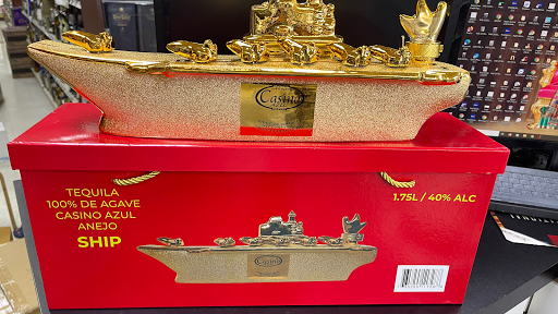 Liquor Store «Royal Liquor & Wine», reviews and photos, 1015 N Randall Rd, Elgin, IL 60123, USA