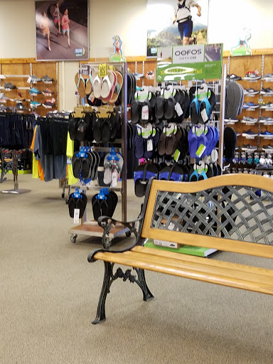 Sporting Goods Store «Peter Glenn Ski & Sports», reviews and photos, 1900 Okeechobee Blvd, West Palm Beach, FL 33409, USA
