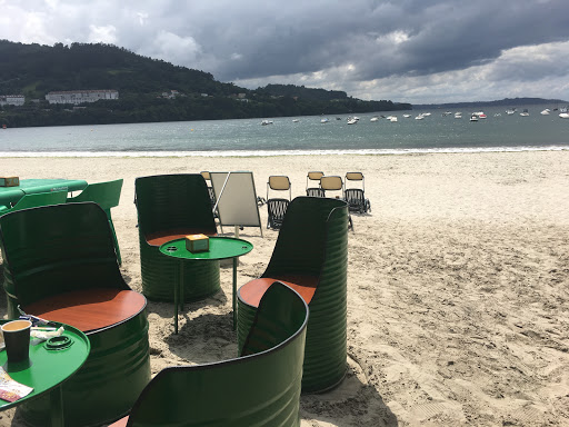 Chiringuito Los Pinares - Praia da Madalena, P.º da Madalena, 15622 Cabanas, A Coruña