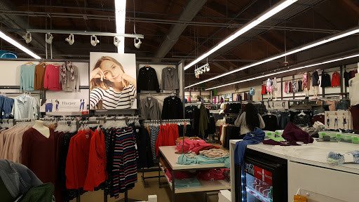 Clothing Store «Old Navy», reviews and photos, 60 Wynnewood Rd, Wynnewood, PA 19096, USA