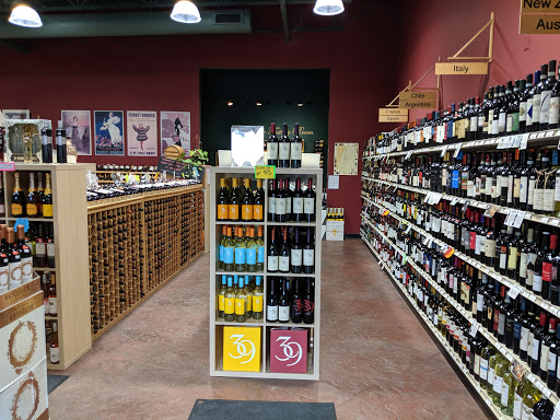 Liquor Store «Glen Lake Wine & Spirits», reviews and photos, 14448 Excelsior Blvd, Minnetonka, MN 55345, USA