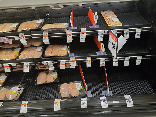 Grocery Store «Family Fare Supermarket», reviews and photos, 1801 Valley View Dr, Council Bluffs, IA 51503, USA