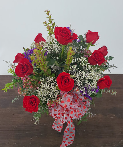 Garden Center «Dees Nursery & Florist», reviews and photos, 69 Atlantic Ave, Oceanside, NY 11572, USA