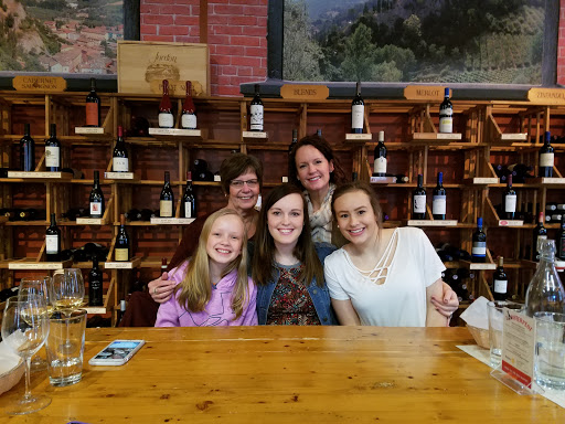 Wine Bar «Wine Guyz», reviews and photos, 122 King St, La Crosse, WI 54601, USA