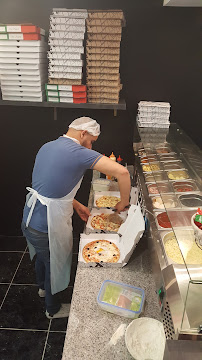 Atmosphère du Pizzeria BELLA PIZZA à Calais - n°2