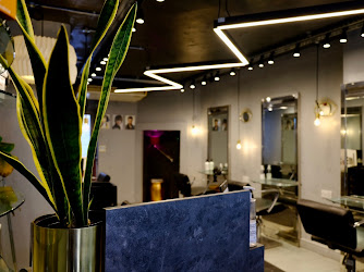 Oliver Stephens Salon - Organic Colour, Perm And Hair Extensions Specialist