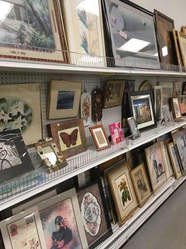 Thrift Store «Humane Society Thrift Store», reviews and photos, 4445 20th St, Vero Beach, FL 32966, USA