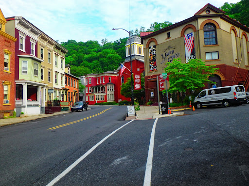 Live Music Venue «The Mauch Chunk Opera House», reviews and photos, 14 W Broadway, Jim Thorpe, PA 18229, USA